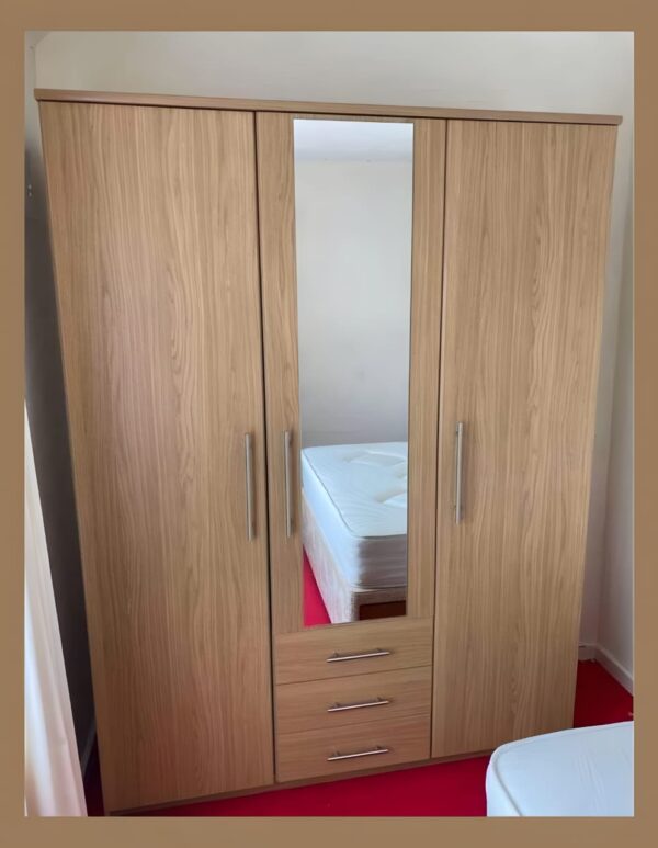 3 Door Wardrobe - Image 7