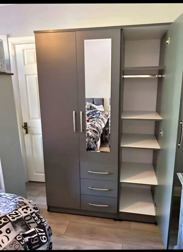 3 Door Wardrobe - Image 9