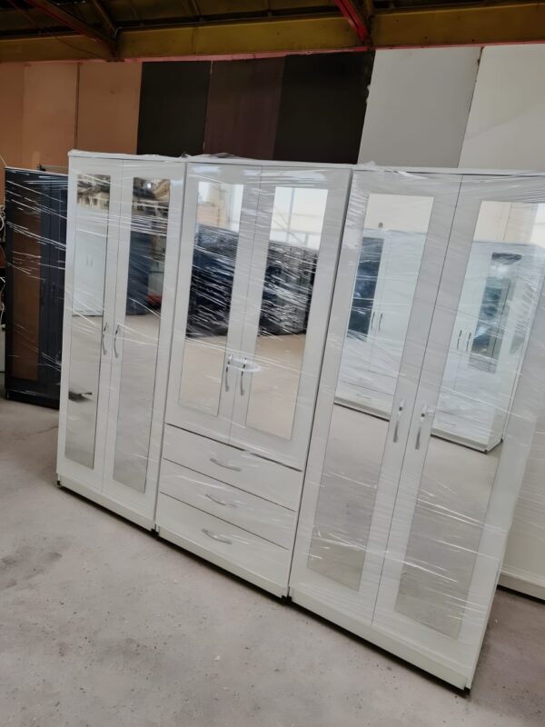 6 Door Wardrobe - Image 9